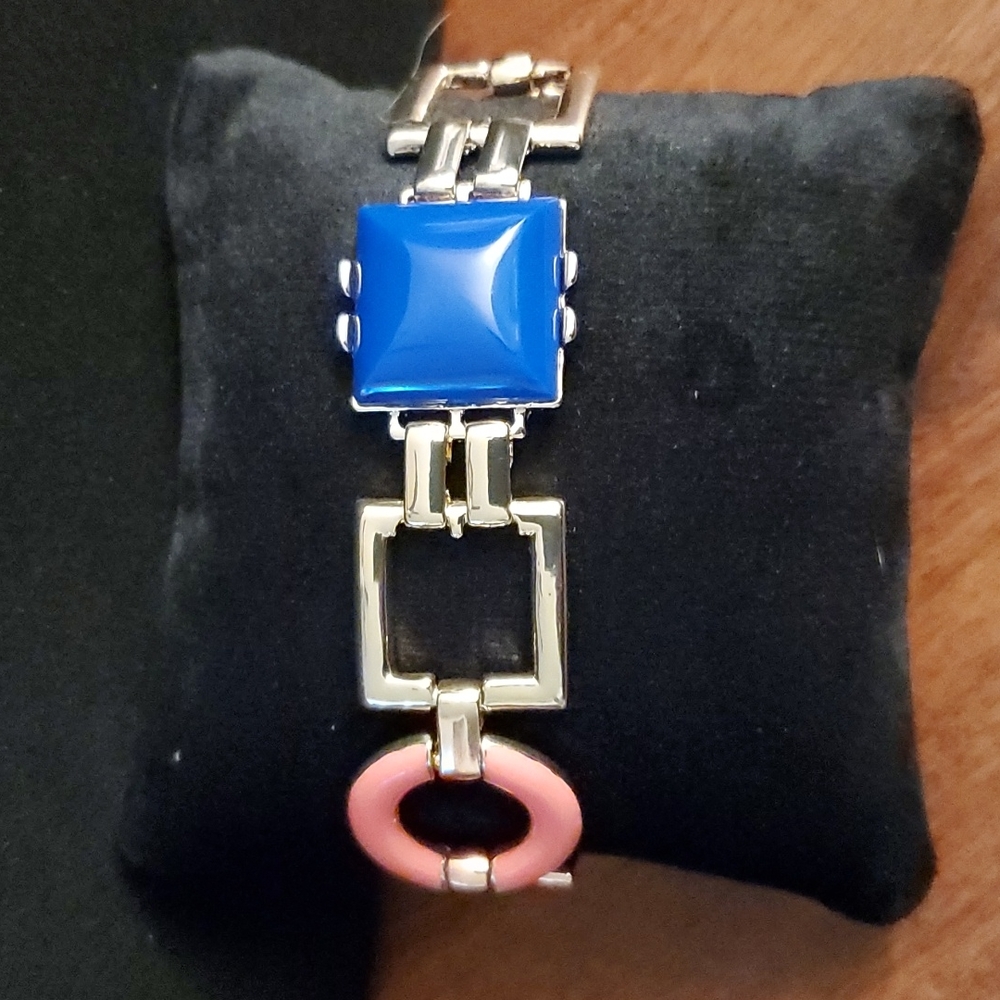 Avon  pop link bracket